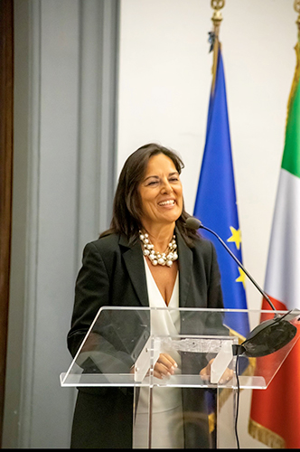 Stefania Mancini felicissima in senato